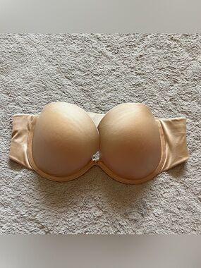 Victoria’s Secret Strapless Bra Minimalist Preppy Chic Capsule No Push Up Sz 34B